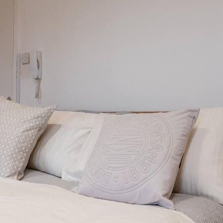 Your Lovely Studio Flat- West3 London Exterior foto